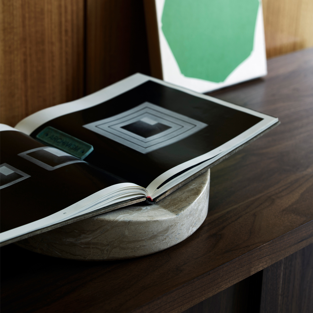 Fane Bookstand
