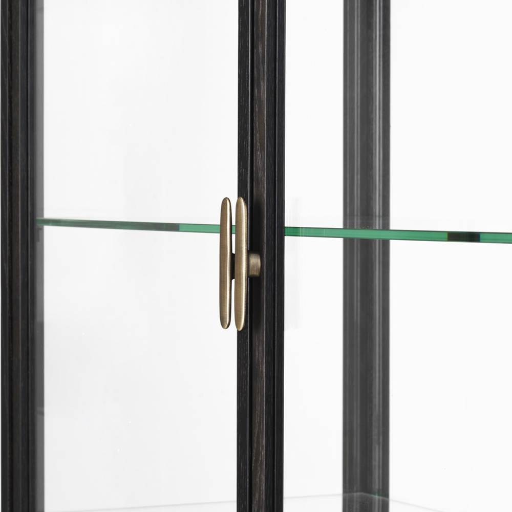 Private Vitrine