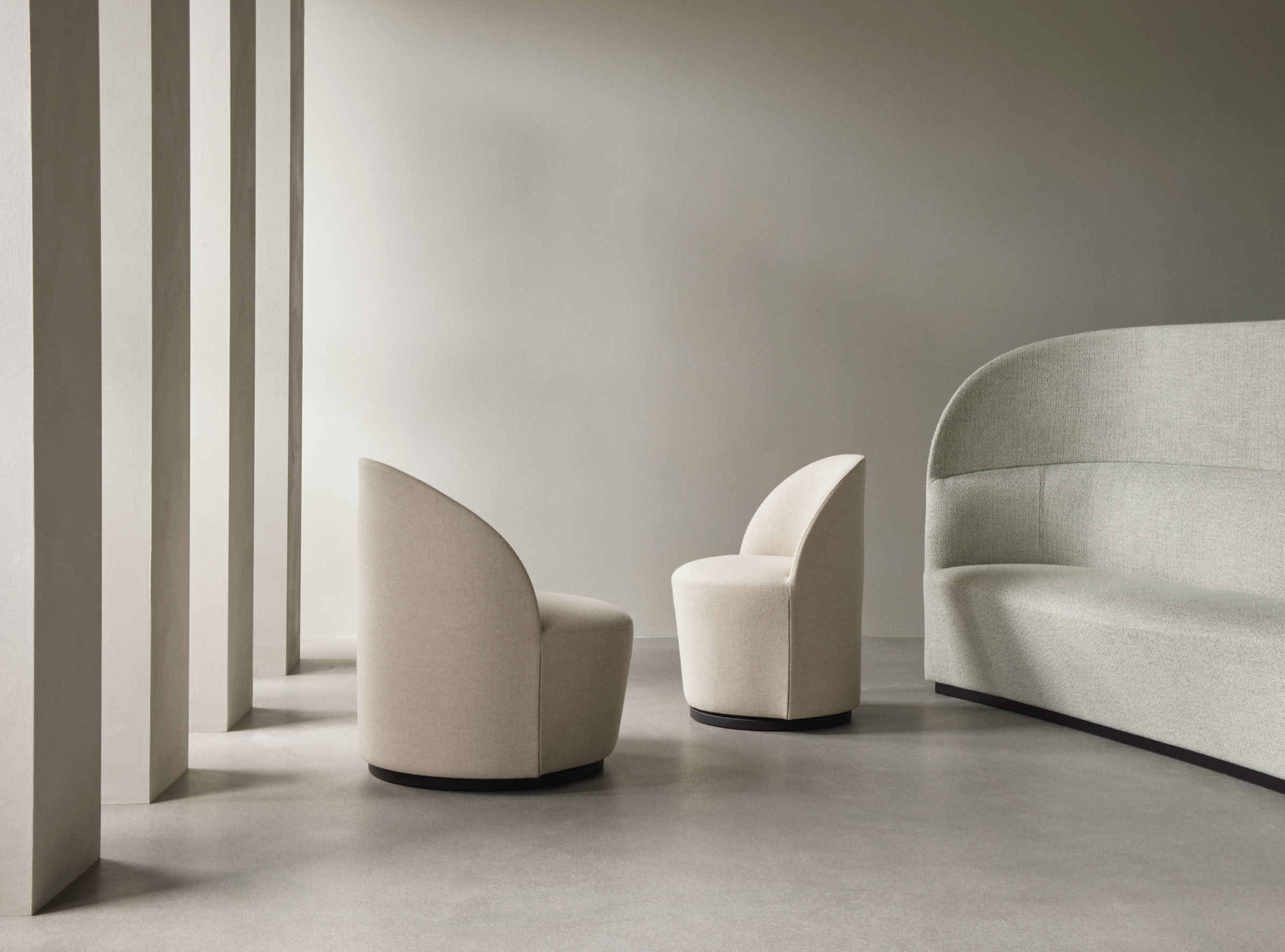 tearoom-sofa-high